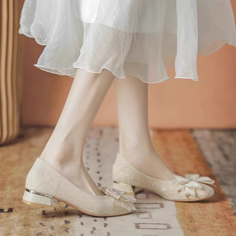 Damskie buty ślubne na jesień  – Heels recenzja i cena