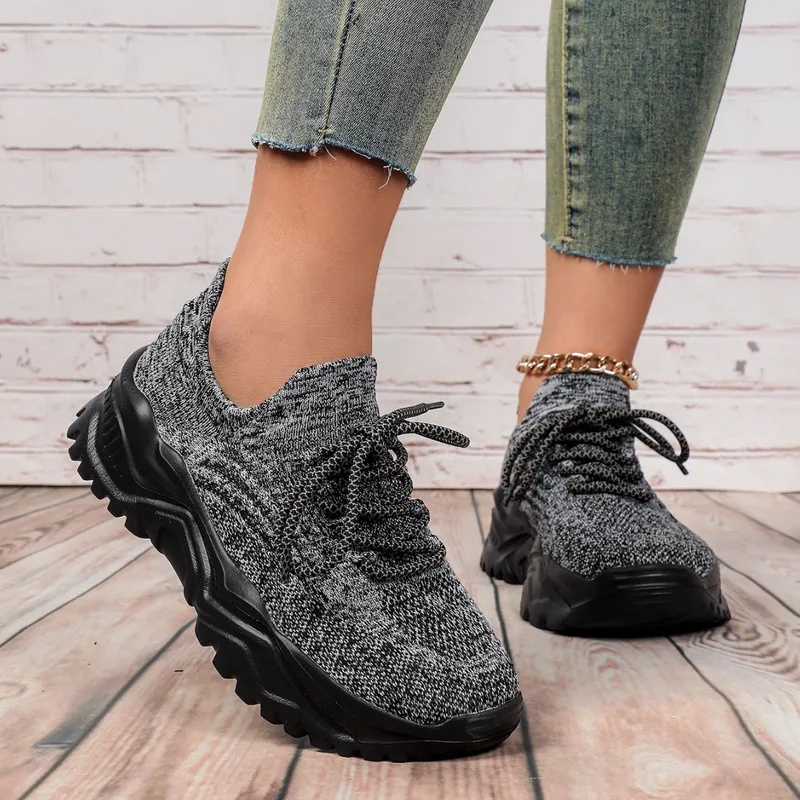 Modne sneakersy na grubej plat – Knit Fabric Lace Up Sneakers recenzja i cena